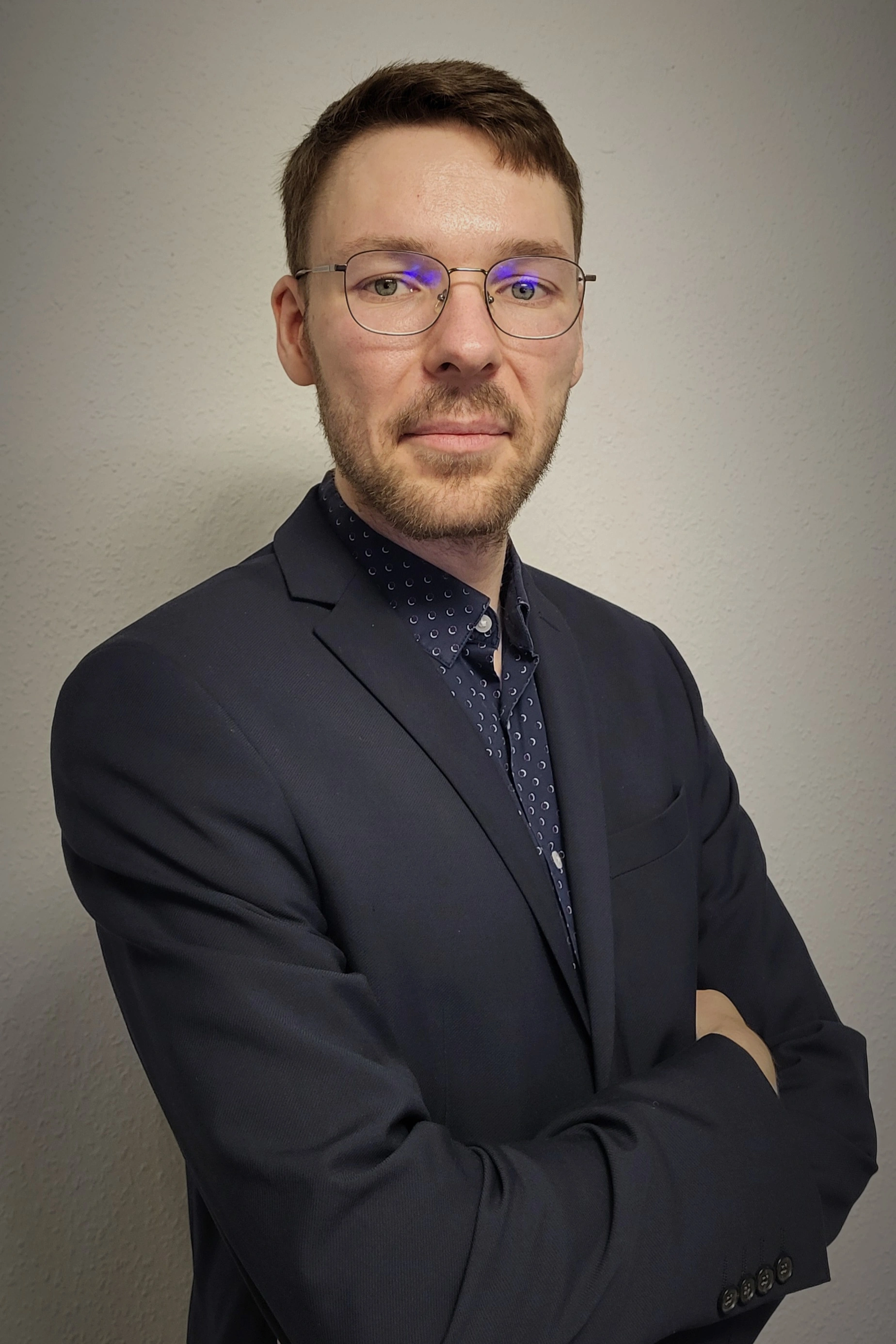 Kay Beerbaum | M.Sc. & Experte für Controlling, Prozesse und Finanzen | Gründer von Dein Geschäftskompass | 
                  Er verbindet methodische Ansätz zur Steuerung und Optimierung von Unternehmensprozessen 
                  und setzt dabei auf die Exzellenz der anerkannten Controlling-Methoden